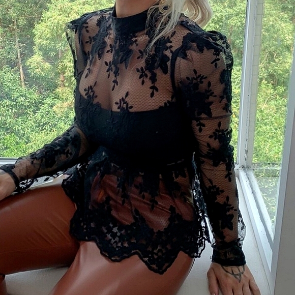 New Chic Sheer Lace Fishnet Mesh Peplum Top Black - Picture 2 of 7